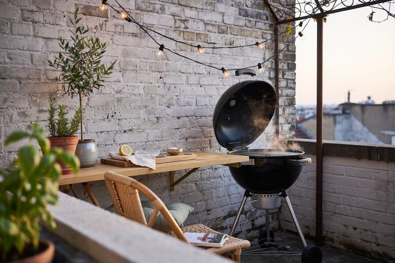 Small Outdoor Kitchen Ideas to Transform Your Backyard