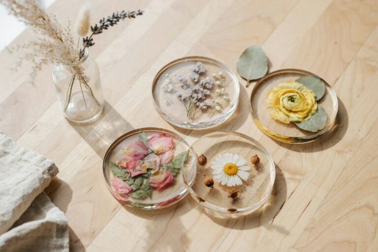 DIY Resin Coasters With Dried Flowers